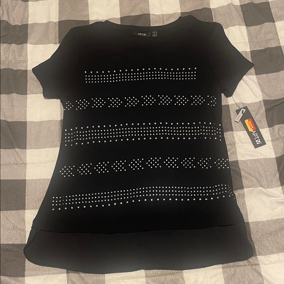 Shirt - Picture 1 of 5